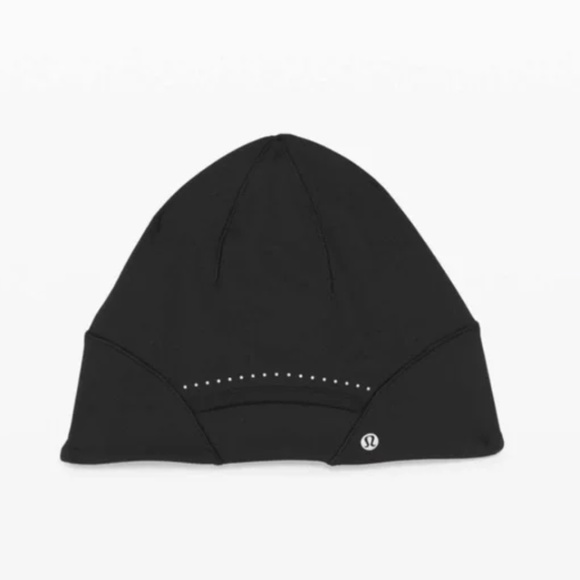 NWT Lululemon Run For It All Beanie - One Size - Black MSRP $38 - Picture 2 of 4